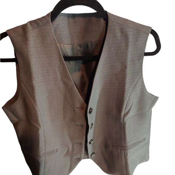 Gray XL Vest - Picture 2 of 4